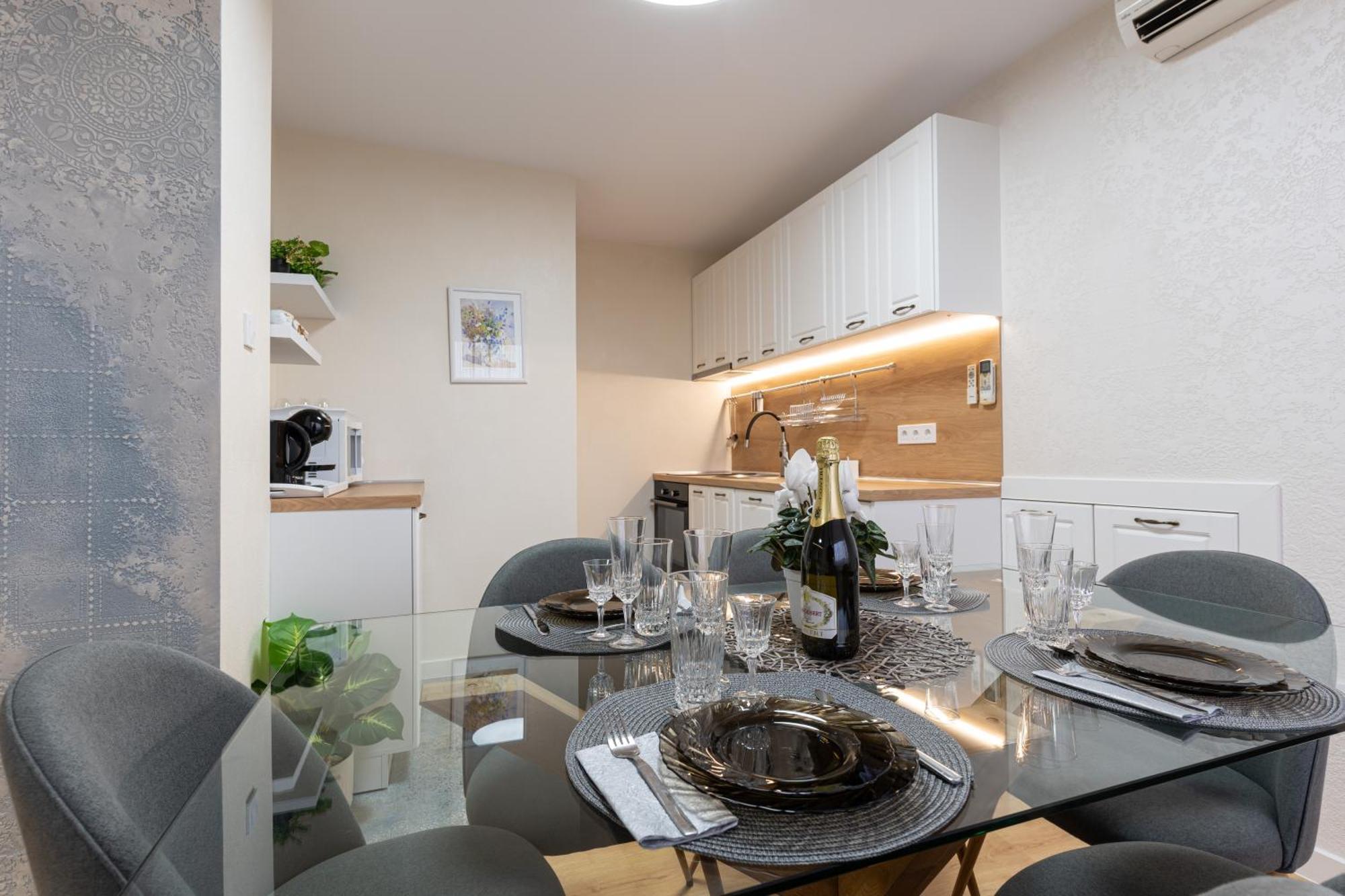 וליקו טורנובו Guest House Divna מראה חיצוני תמונה